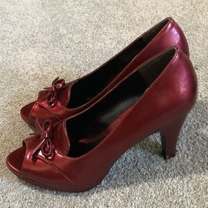 Bongo red high heels